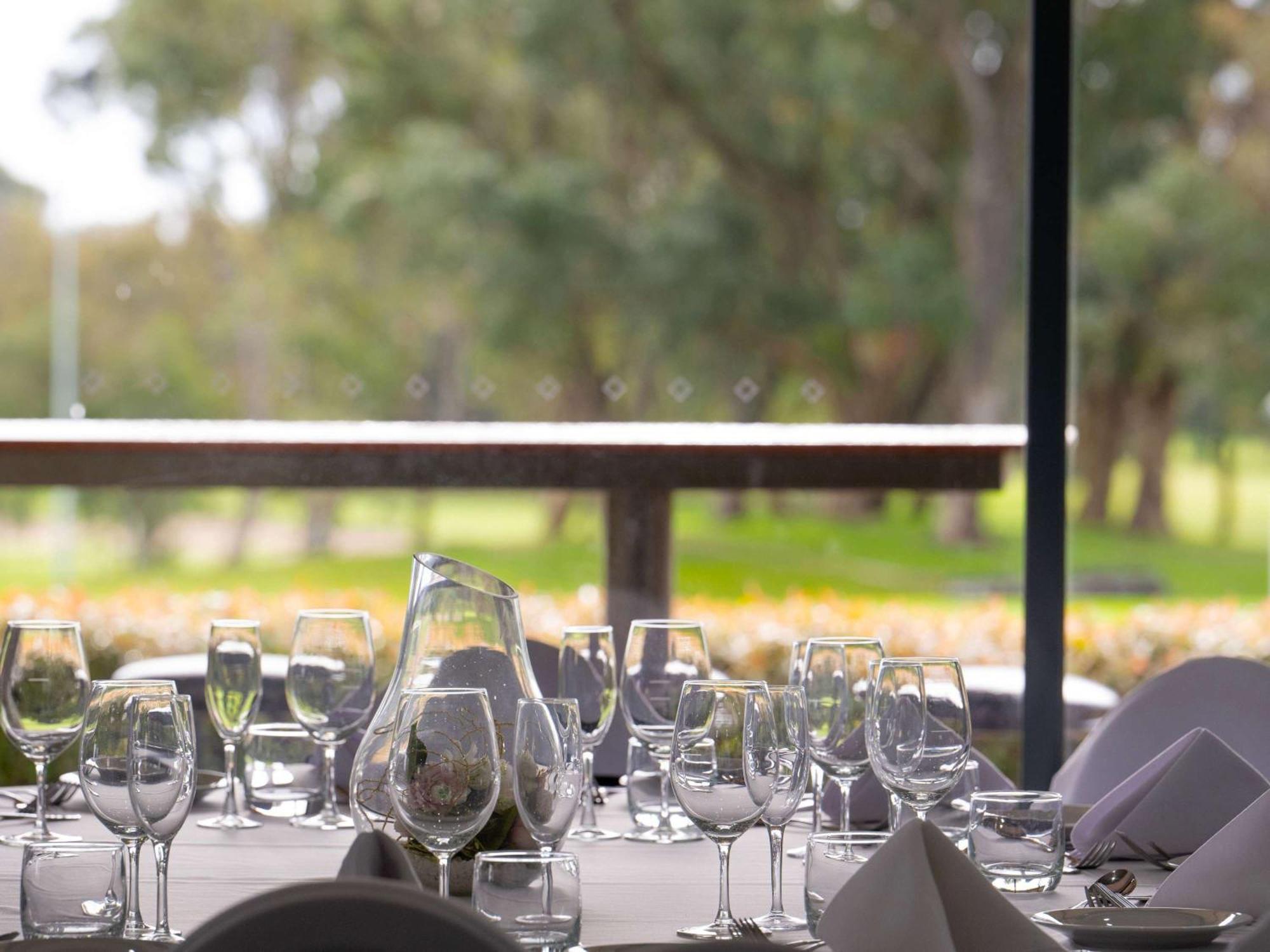 Mercure Bunbury Sanctuary Golf Resort Bagian luar foto