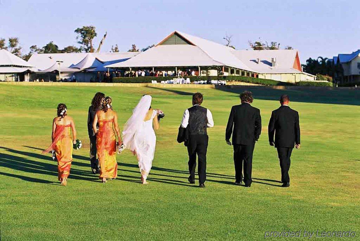 Mercure Bunbury Sanctuary Golf Resort Bagian luar foto