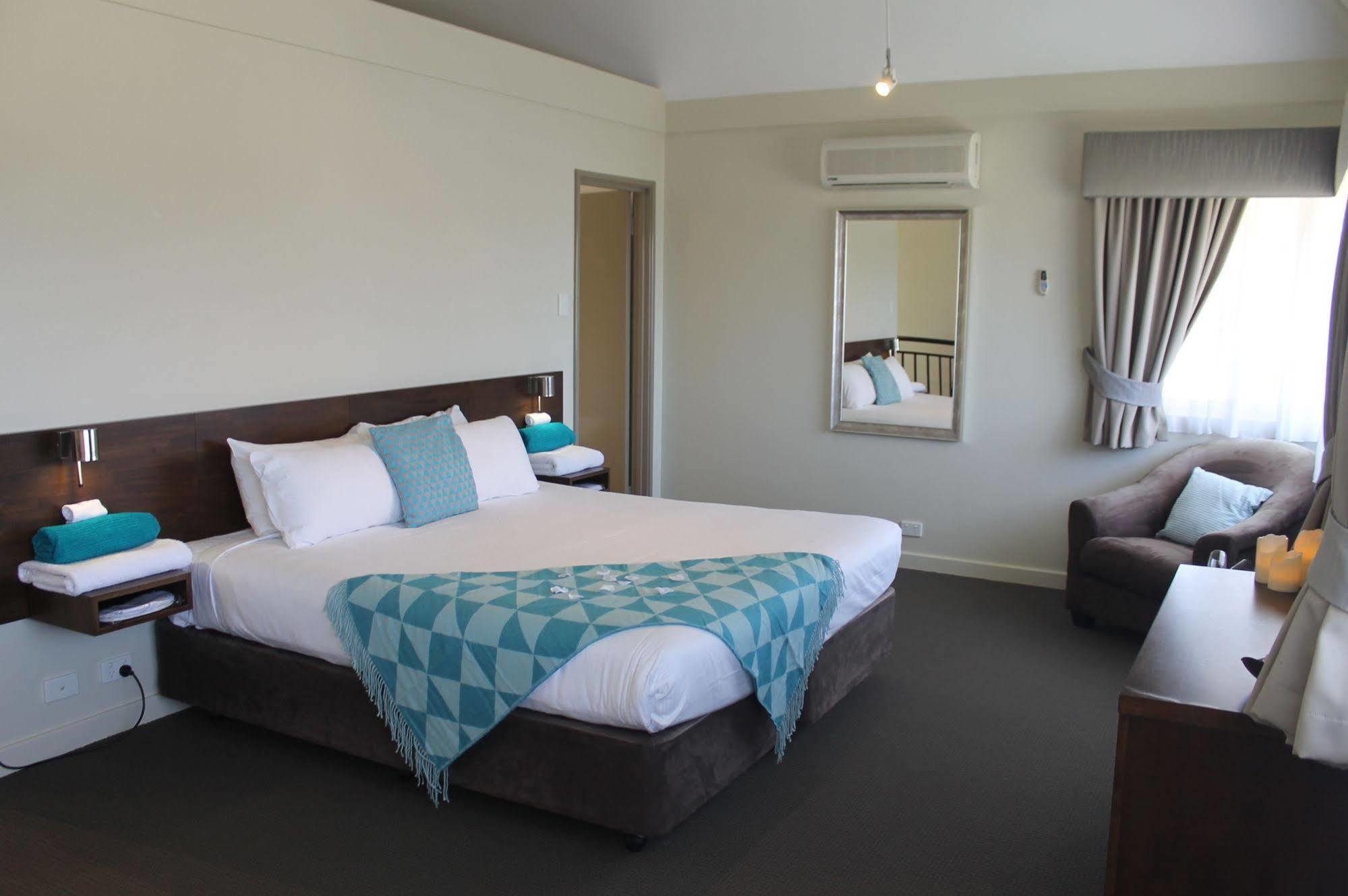 Mercure Bunbury Sanctuary Golf Resort Bagian luar foto